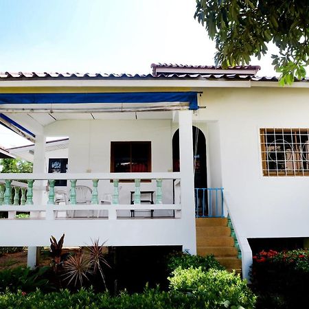 Sunrise Beach Villa Szuratthani Kültér fotó