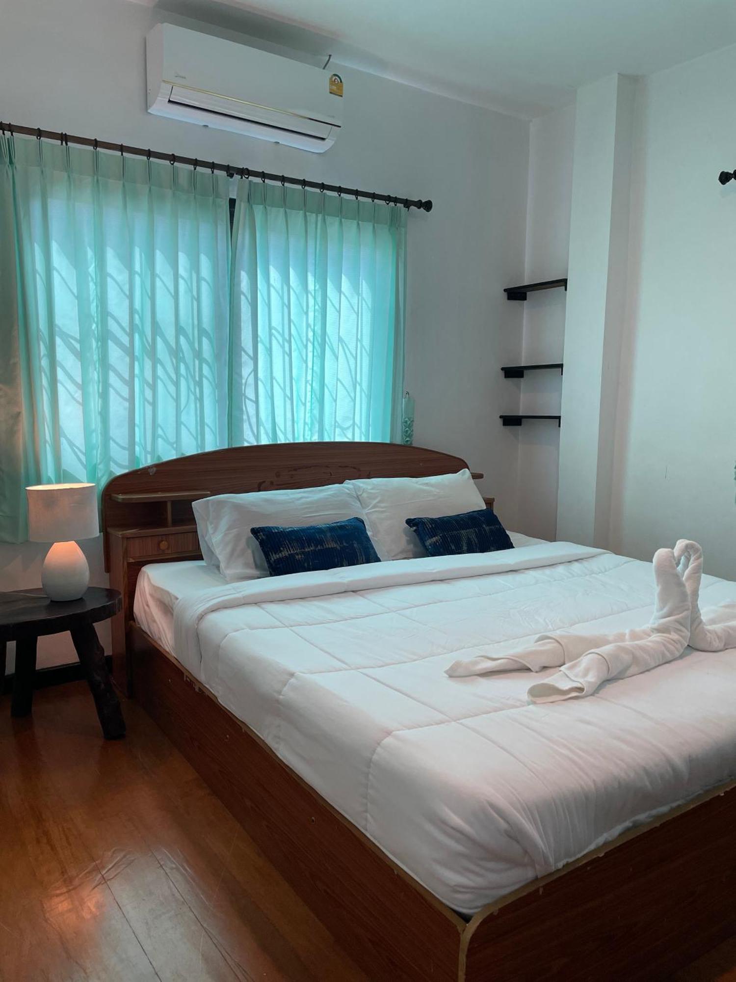 Sunrise Beach Villa Szuratthani Szoba fotó