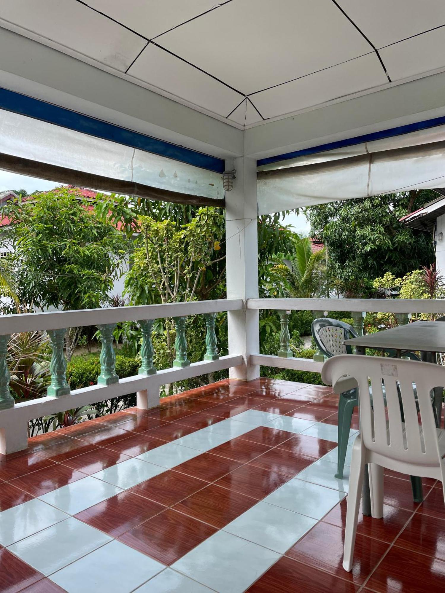 Sunrise Beach Villa Szuratthani Szoba fotó