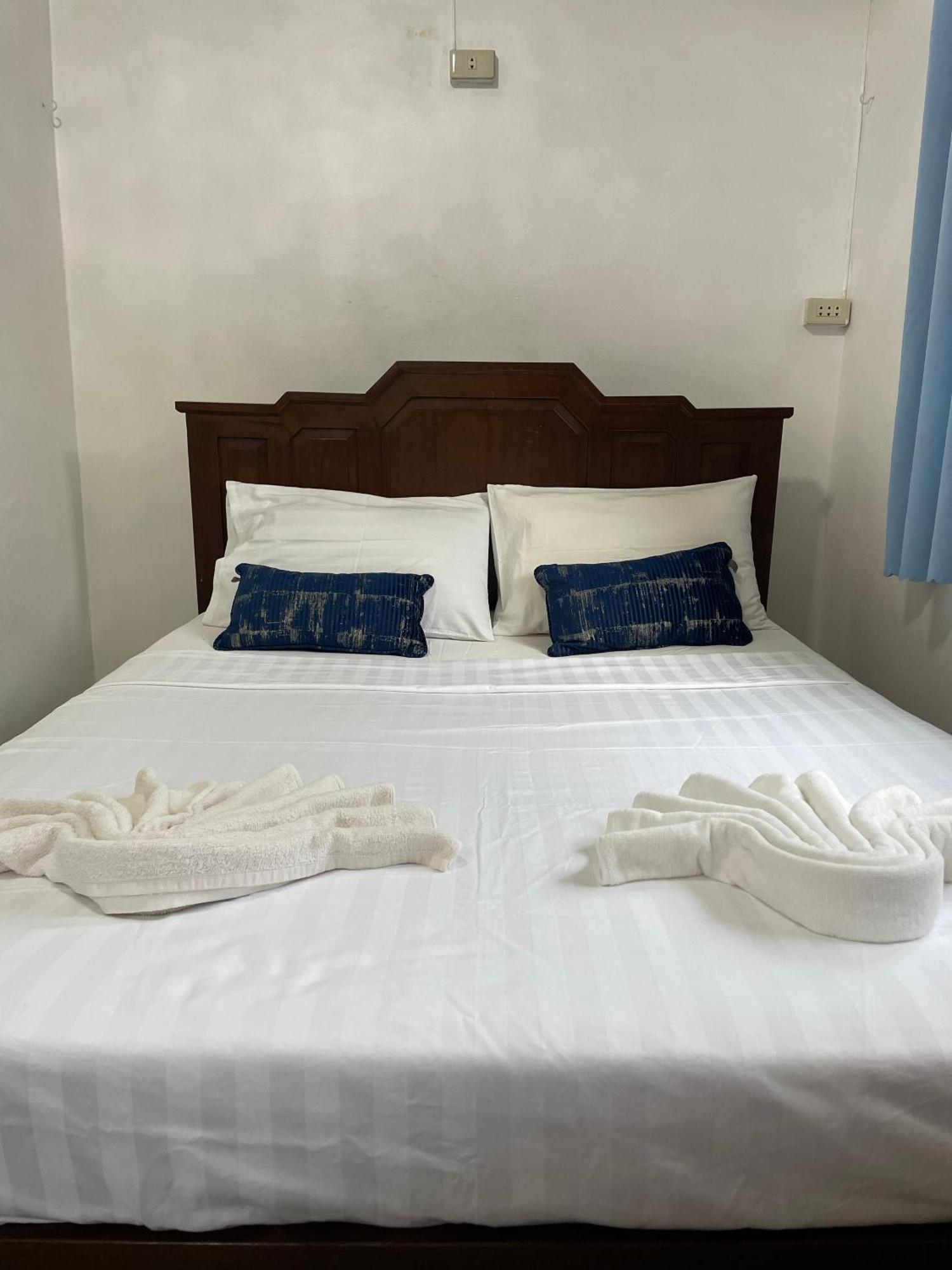 Sunrise Beach Villa Szuratthani Szoba fotó