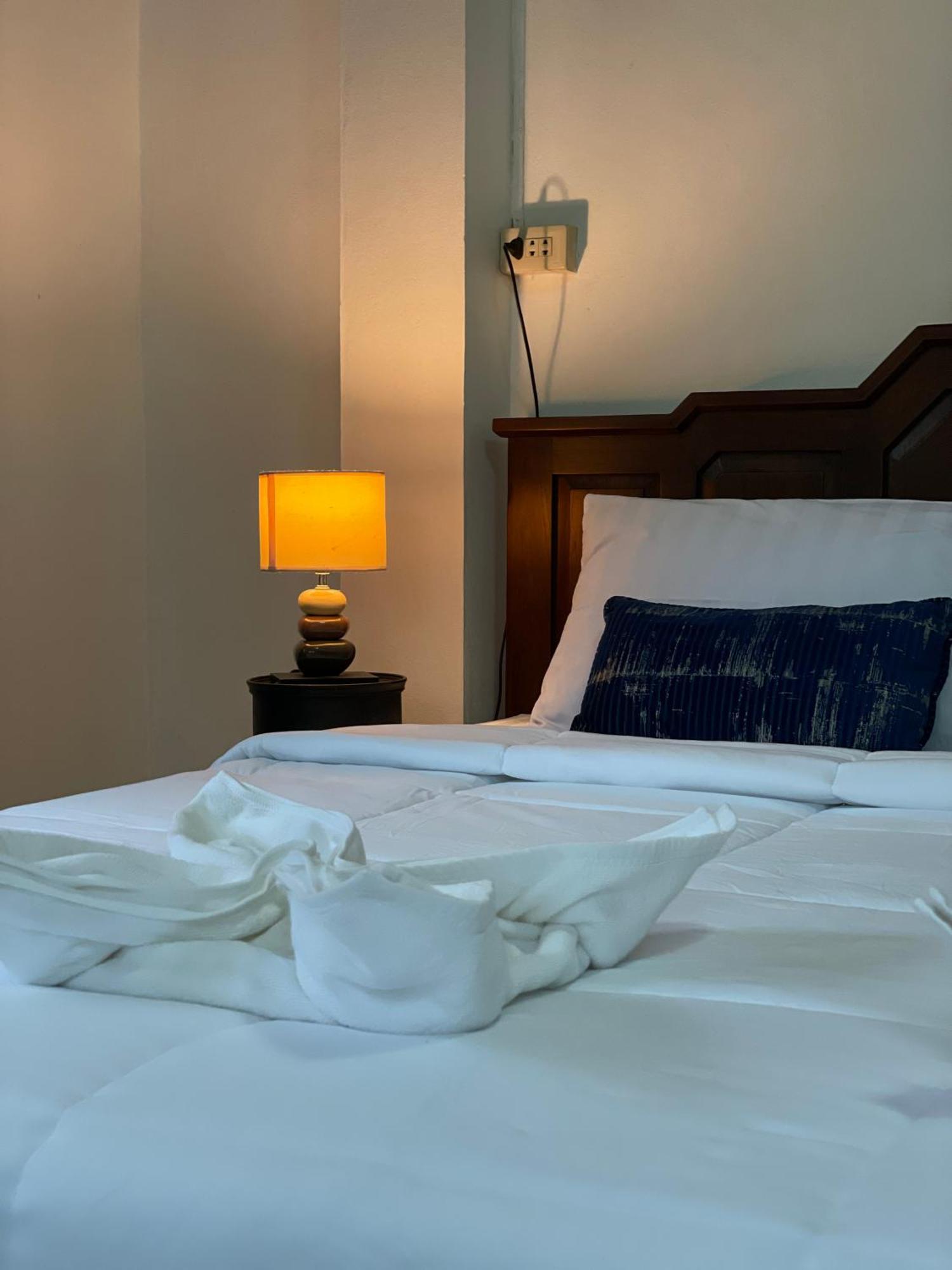 Sunrise Beach Villa Szuratthani Kültér fotó